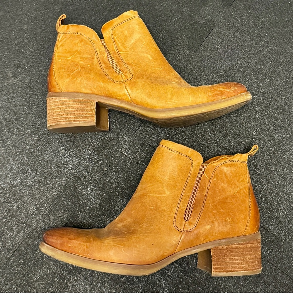 Korks booties, size 9